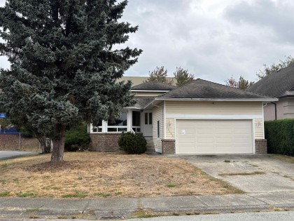 Photo 1 at 12150 Chestnut Crescent, Mid Meadows, Pitt Meadows