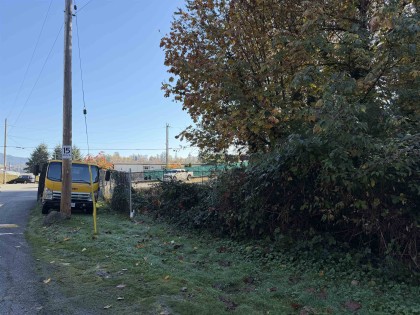 Photo 2 at 9870 287 Street, Whonnock, Maple Ridge