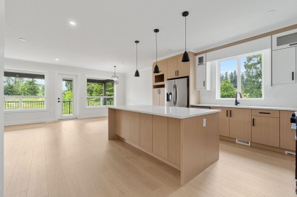 Photo 4 at 33664 Dewdney Trunk Road, Mission BC, Mission