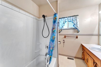 Photo 6 at 24931 121 Avenue, Websters Corners, Maple Ridge