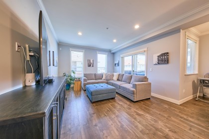 Photo 13 at 44 - 10480 248 Street, Thornhill MR, Maple Ridge