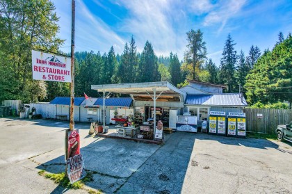 Photo 2 at 28588 Dewdney Trunk Road, Whonnock, Maple Ridge