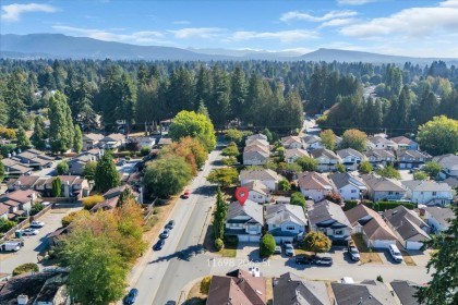 Photo 27 at 11698 206a Street, Southwest Maple Ridge, Maple Ridge