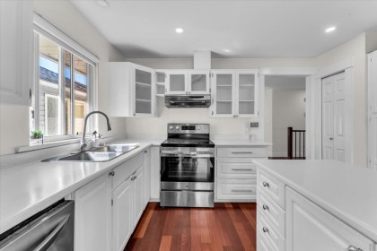 Photo 6 at 11698 206a Street, Southwest Maple Ridge, Maple Ridge