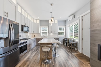 Photo 13 at 23257 Dogwood Avenue, East Central, Maple Ridge