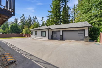 Photo 17 at 23257 Dogwood Avenue, East Central, Maple Ridge