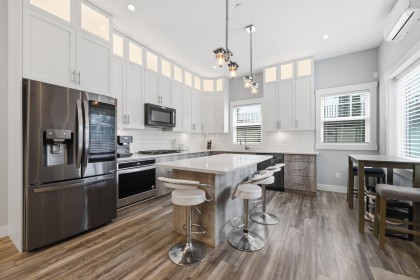 Photo 14 at 23257 Dogwood Avenue, East Central, Maple Ridge