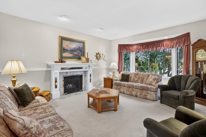 Photo 4 at 12398 233 Street, East Central, Maple Ridge