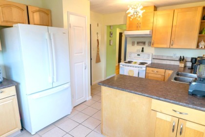 Photo 19 at 21776 Mountainview Crescent, West Central, Maple Ridge