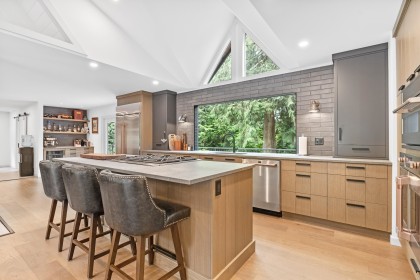 Photo 3 at 31648 Grove Avenue, Mission BC, Mission