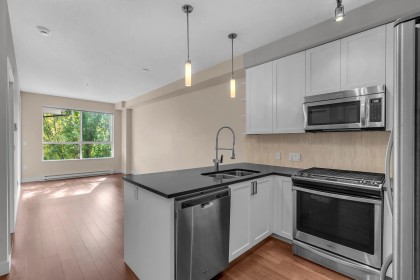 Photo 5 at 308 - 12409 Harris Road, Mid Meadows, Pitt Meadows
