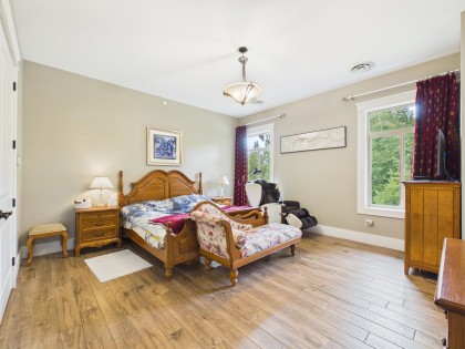 Photo 13 at 27242 Dewdney Trunk Road, Northeast, Maple Ridge