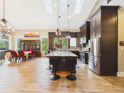 Photo 5 at 27242 Dewdney Trunk Road, Northeast, Maple Ridge