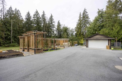 Photo 33 at 27242 Dewdney Trunk Road, Northeast, Maple Ridge
