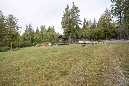 Photo 35 at 27242 Dewdney Trunk Road, Northeast, Maple Ridge