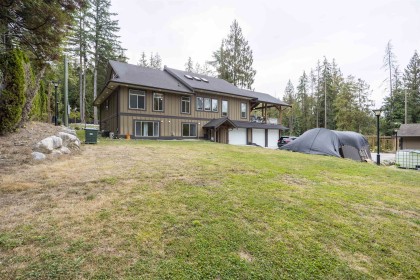 Photo 31 at 27242 Dewdney Trunk Road, Northeast, Maple Ridge