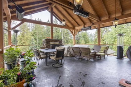 Photo 29 at 27242 Dewdney Trunk Road, Northeast, Maple Ridge