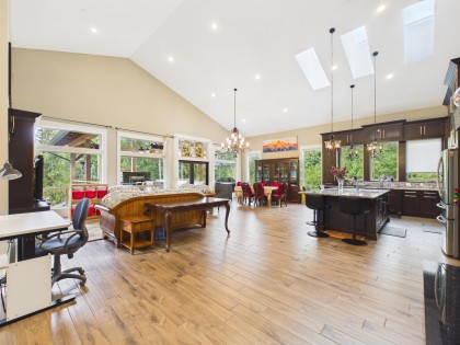 Photo 4 at 27242 Dewdney Trunk Road, Northeast, Maple Ridge