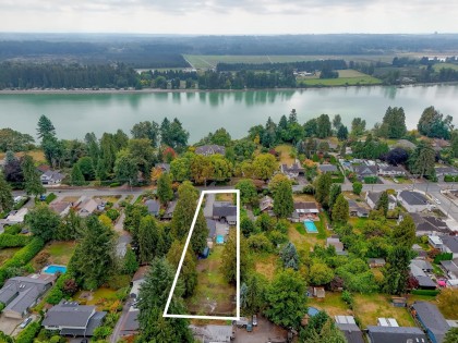 Photo 3 at 21673 River Road, West Central, Maple Ridge