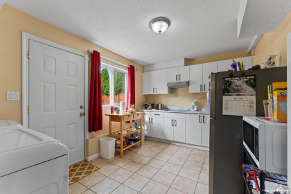 Photo 8 at 20445 Thorne Avenue, Southwest Maple Ridge, Maple Ridge