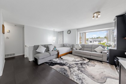 Photo 13 at 22442 125 Avenue, East Central, Maple Ridge