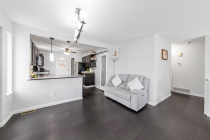 Photo 7 at 22442 125 Avenue, East Central, Maple Ridge