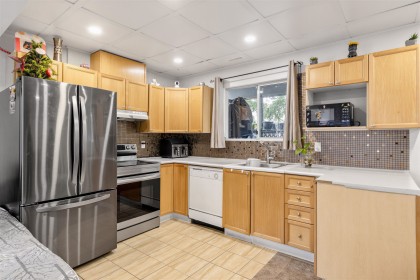 Photo 32 at 22442 125 Avenue, East Central, Maple Ridge