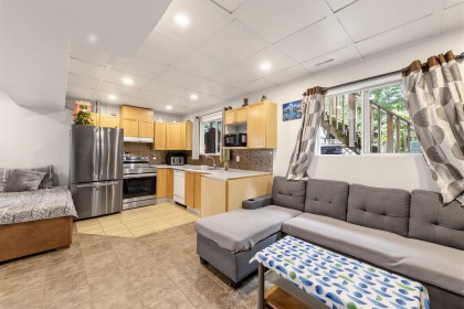 Photo 33 at 22442 125 Avenue, East Central, Maple Ridge