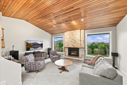 Photo 2 at 12461 Meadow Brook Place, Northwest Maple Ridge, Maple Ridge