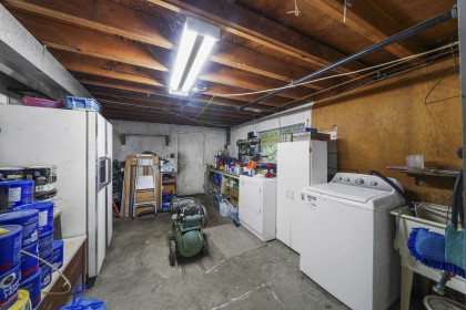 Photo 11 at 10941 249 Street, Thornhill MR, Maple Ridge