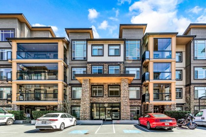 Photo 1 at 106 - 12655 190a Street, Mid Meadows, Pitt Meadows