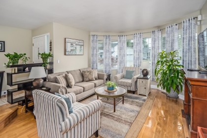 Photo 12 at 22987 123b Avenue, East Central, Maple Ridge