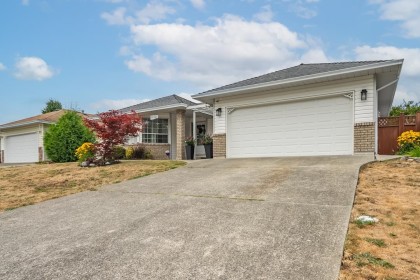 Photo 37 at 22987 123b Avenue, East Central, Maple Ridge