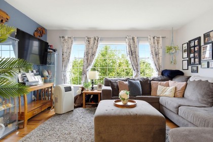 Photo 3 at 12476 231b Street, East Central, Maple Ridge