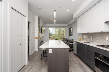 Photo 8 at 315 - 11641 227 Street, East Central, Maple Ridge