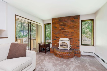 Photo 8 at 27573 Sayers Crescent, Northeast, Maple Ridge