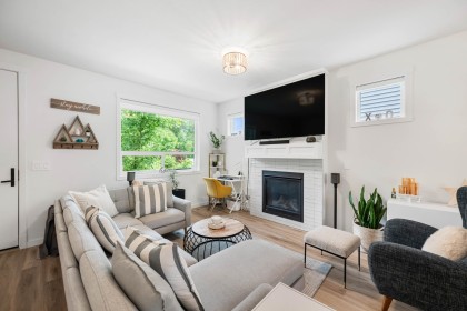 Photo 13 at 25097 112 Avenue, Thornhill MR, Maple Ridge