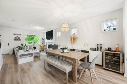 Photo 12 at 25097 112 Avenue, Thornhill MR, Maple Ridge