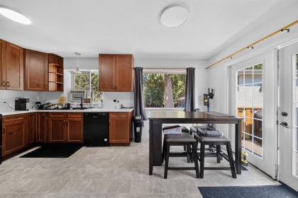 Photo 10 at 20835 Wicklund Avenue, Northwest Maple Ridge, Maple Ridge