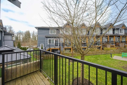 Photo 5 at 22 - 22810 113 Avenue, East Central, Maple Ridge