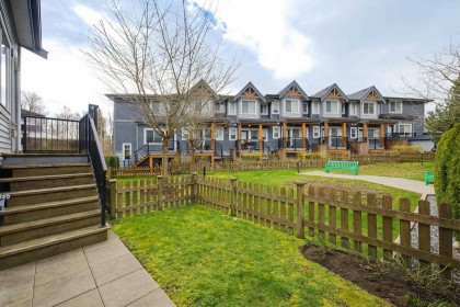 Photo 8 at 22 - 22810 113 Avenue, East Central, Maple Ridge