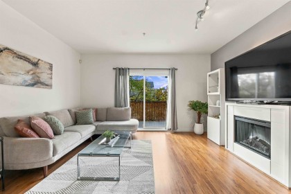 Photo 5 at 17 - 19572 Fraser Way, South Meadows, Pitt Meadows