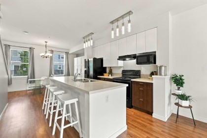 Photo 10 at 17 - 19572 Fraser Way, South Meadows, Pitt Meadows