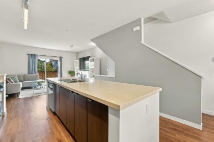 Photo 11 at 17 - 19572 Fraser Way, South Meadows, Pitt Meadows