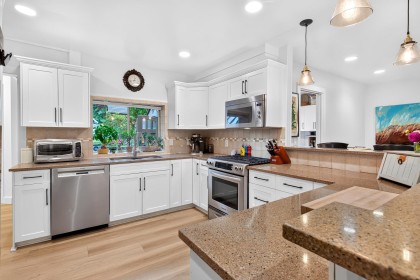 Photo 12 at 23803 128 Crescent, East Central, Maple Ridge