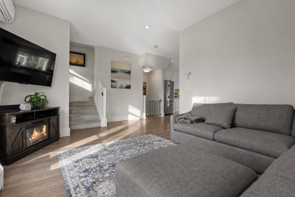 Photo 5 at 1 - 13260 236 Street, Silver Valley, Maple Ridge