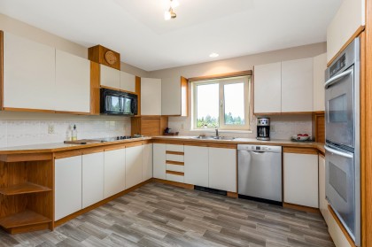 Photo 7 at 33470 Ihles Avenue, Mission BC, Mission