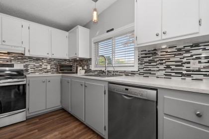 Photo 5 at 13 - 41168 Lougheed Highway, Dewdney Deroche, Mission