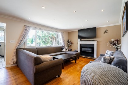 Photo 7 at 12214 211 Street, Northwest Maple Ridge, Maple Ridge