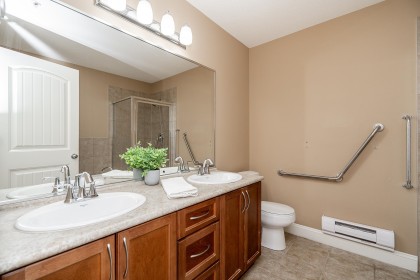 Photo 23 at 301 - 22150 Dewdney Trunk Road, West Central, Maple Ridge